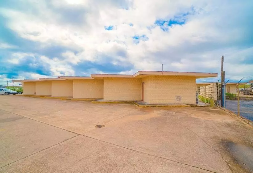 Town & Country Motel Bossier City By Oyo