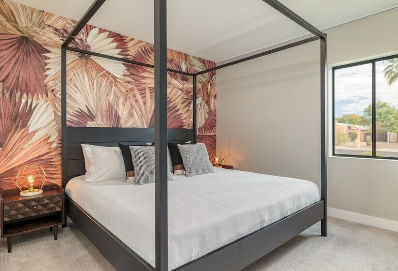 White Agate By Avantstay Pool + Playground