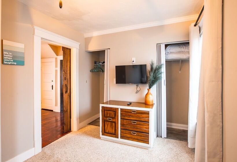 Wine Valley Bungalow