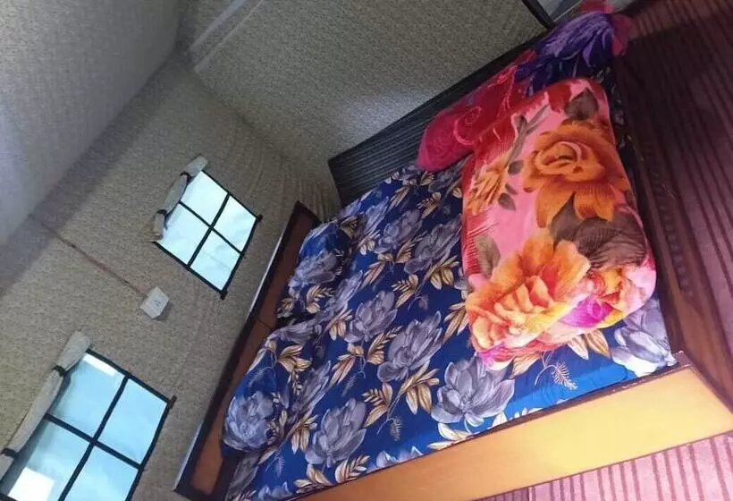 Aamiaismajoitus (B&B) Barot , Waterfall Camps And Domes, Himachal Pradesh