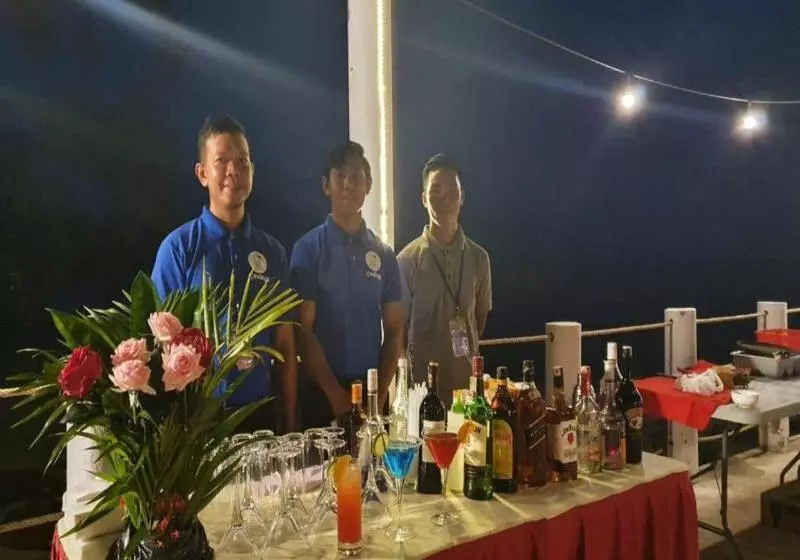 Dg Royal Resort