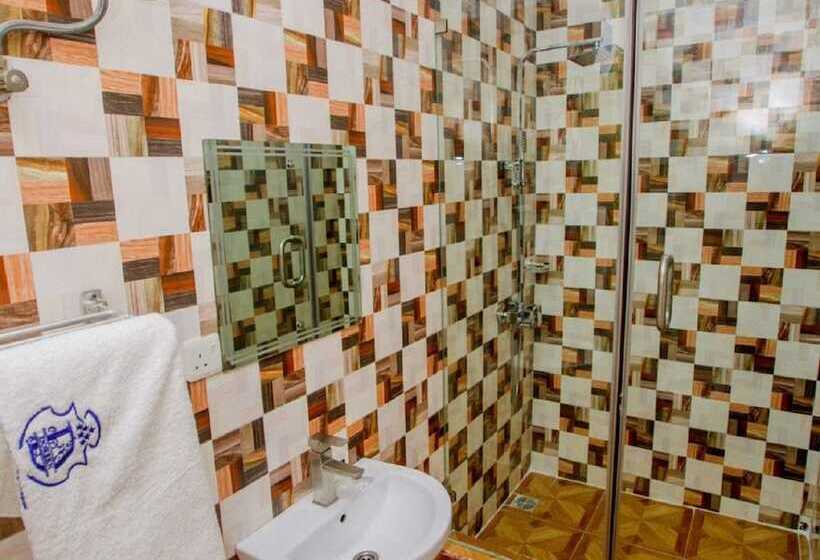 Doreen Grand Hotel & Suites