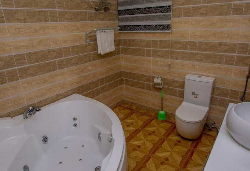 Doreen Grand Hotel & Suites