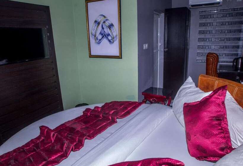 Doreen Grand Hotel & Suites