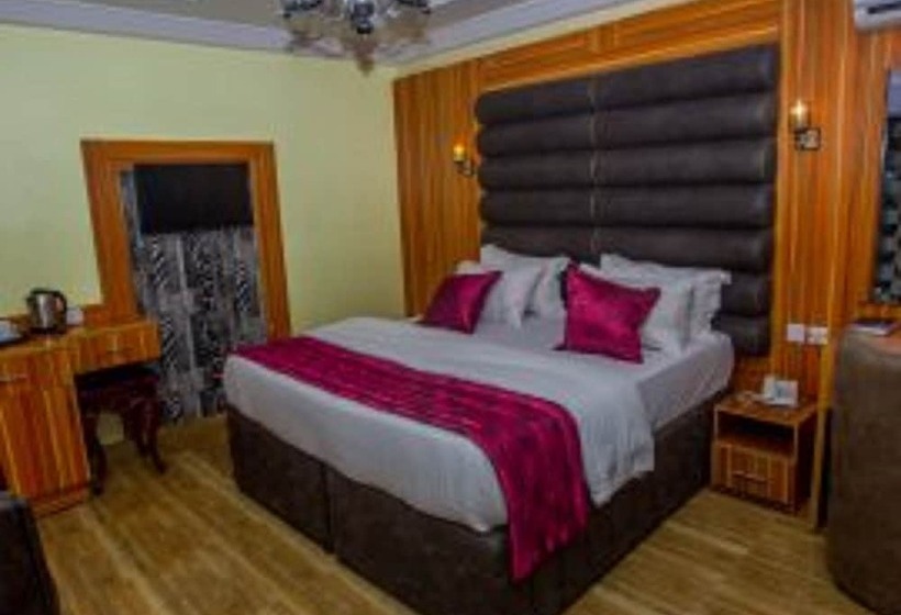 Doreen Grand Hotel & Suites