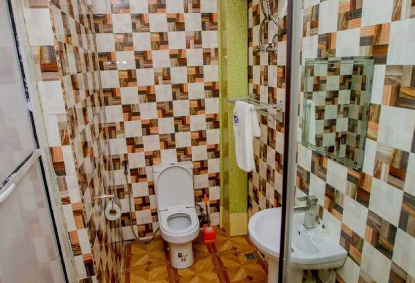 Doreen Grand Hotel & Suites