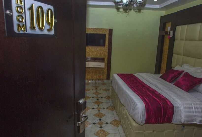 Doreen Grand Hotel & Suites