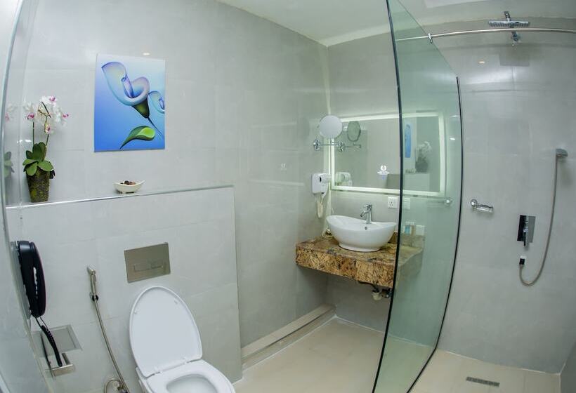 Garden Top Hotel Festac