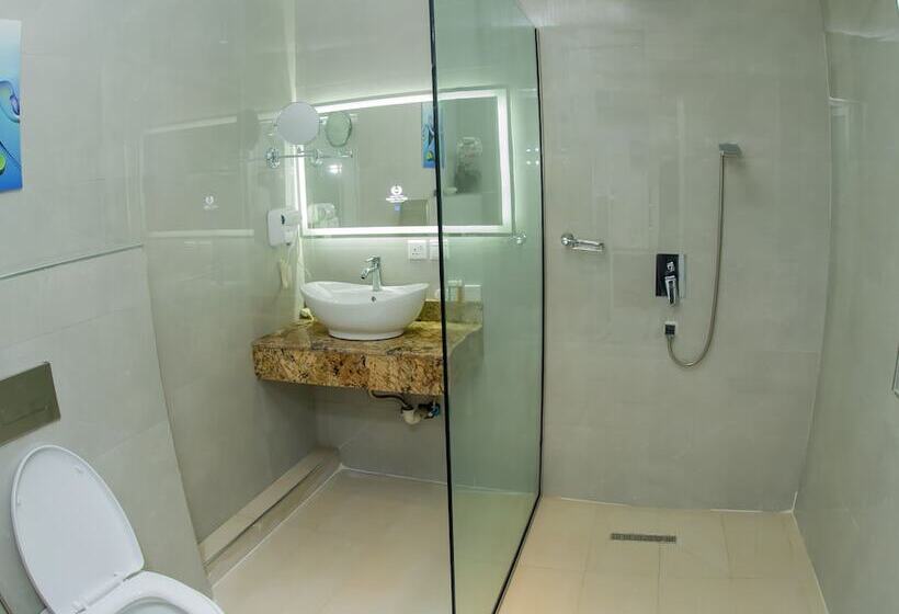 Garden Top Hotel Festac