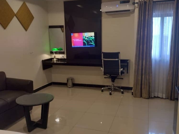 هتل Adig Suites Abakaliki