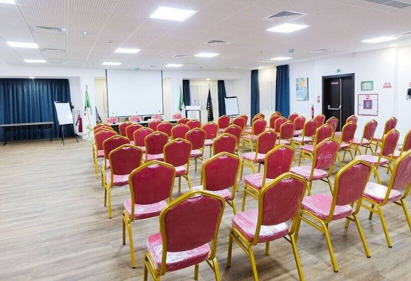 هتل Atlantis Bejaia Aéroport