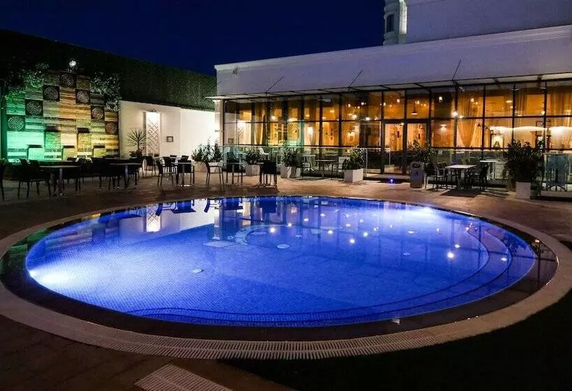 هتل Atlantis Bejaia Aéroport