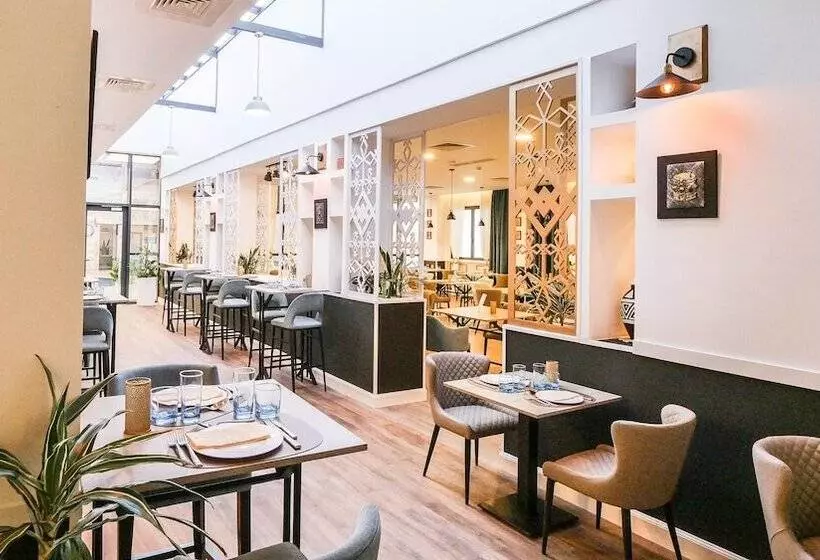 هتل Atlantis Bejaia Aéroport