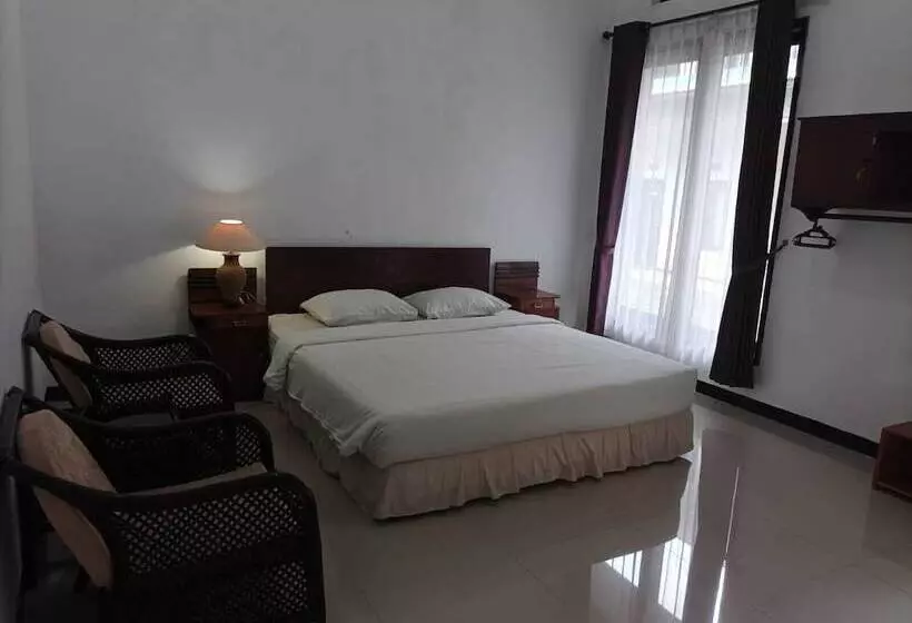 Hotel Batu Indah Pool Villa