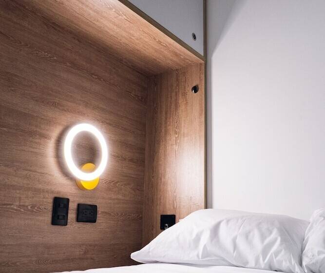 בית מלון כפרי Indie Universe Creative