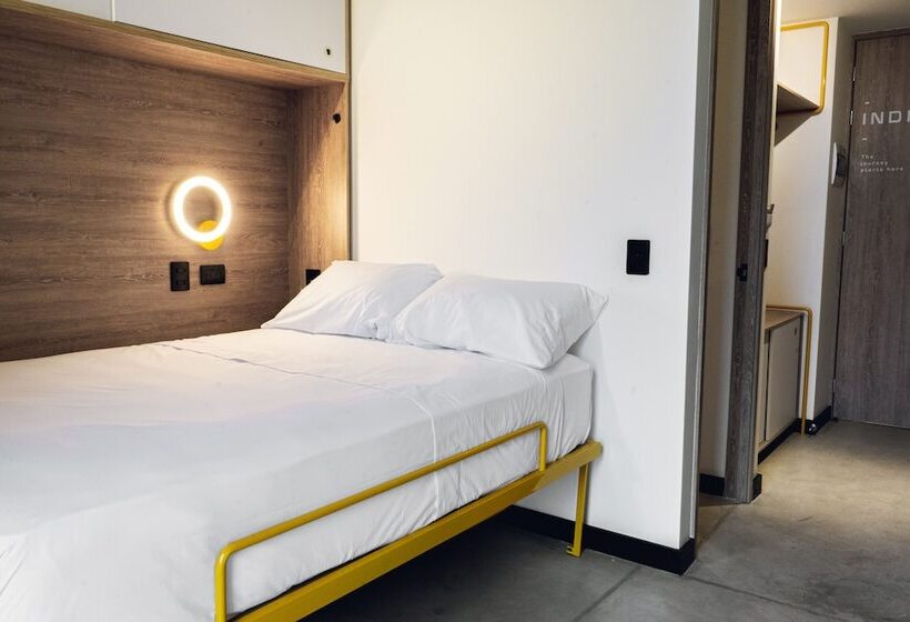 בית מלון כפרי Indie Universe Creative