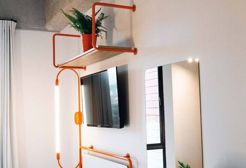 בית מלון כפרי Indie Universe Creative