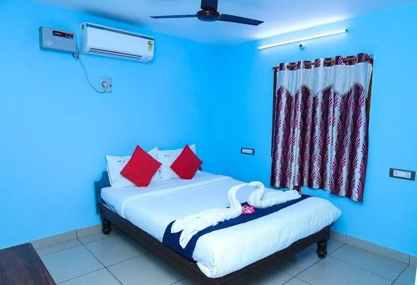 Hotelli Dolphin Beach Guest House