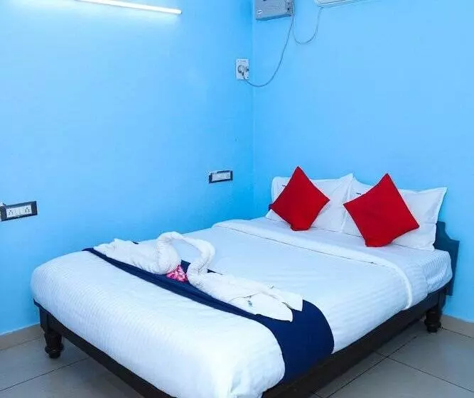 Hotelli Dolphin Beach Guest House