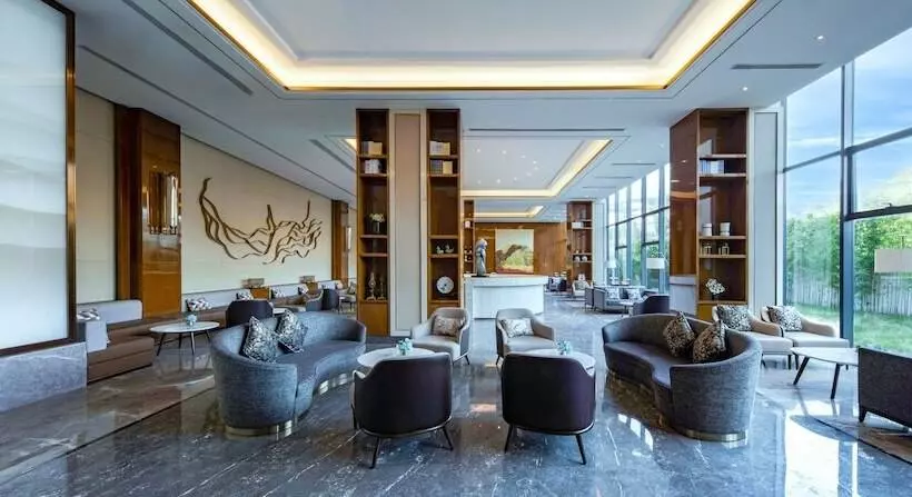 Hotelli Egret Island Lakeside