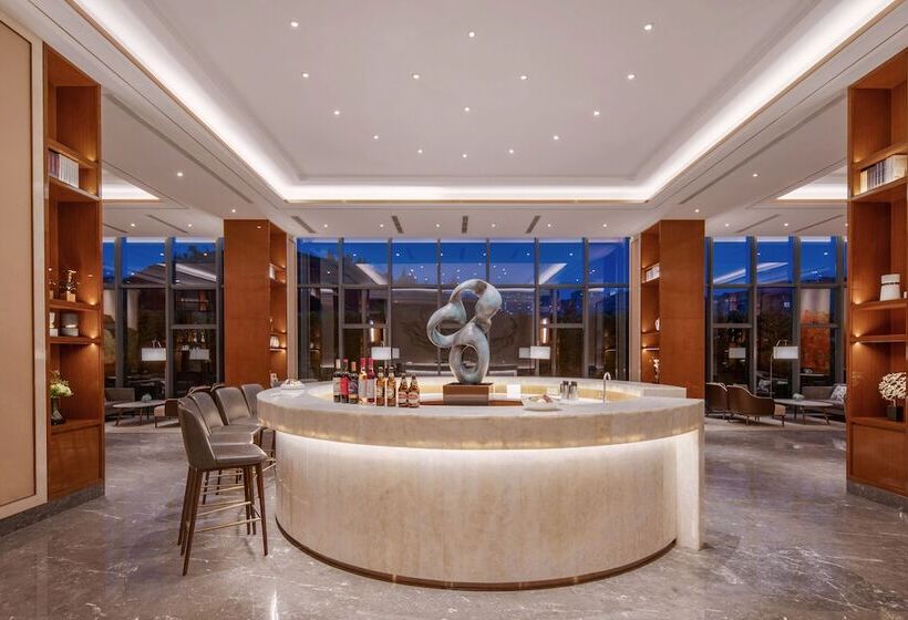 Otel Egret Island Lakeside