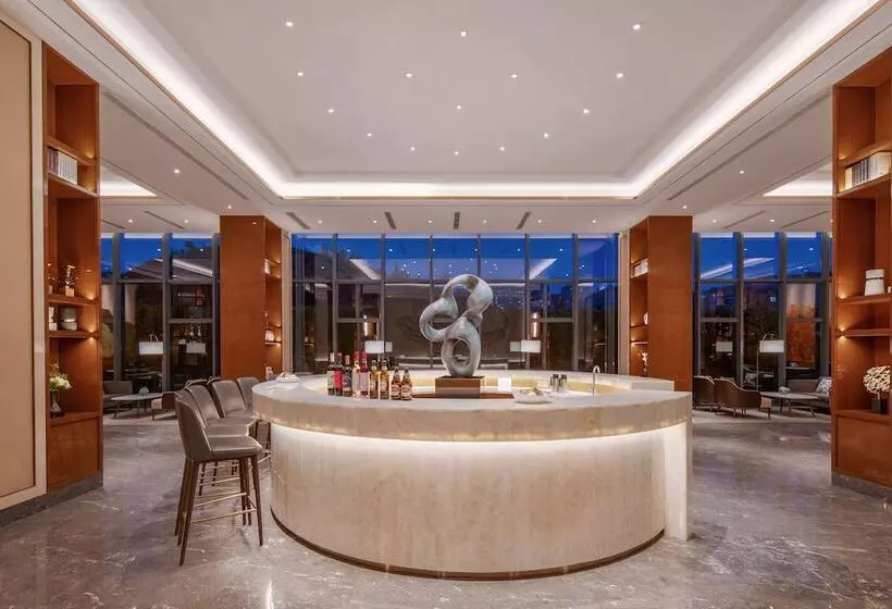 Hotelli Egret Island Lakeside