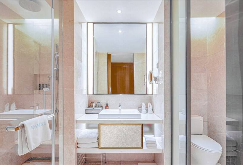 Otel Egret Island Lakeside