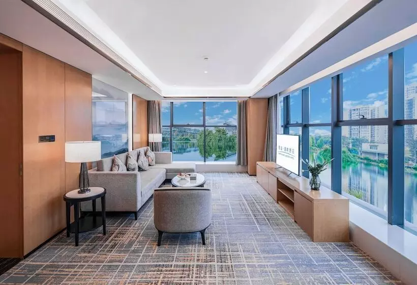 Hotelli Egret Island Lakeside