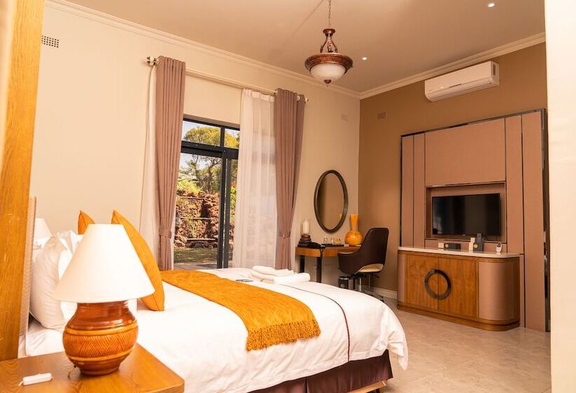 هتل Ezulwini Villa