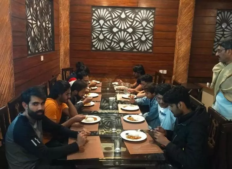 هتل 5star & Restaurant Skardu