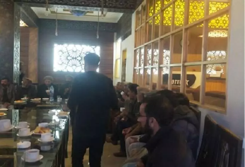 هتل 5star & Restaurant Skardu