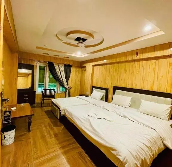 هتل 5star & Restaurant Skardu