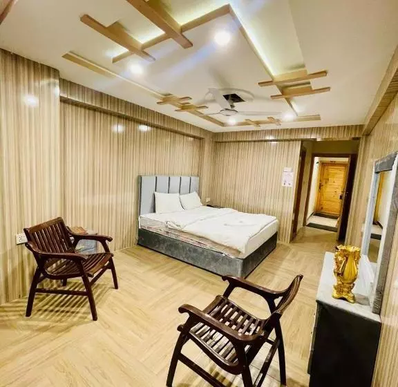 هتل 5star & Restaurant Skardu