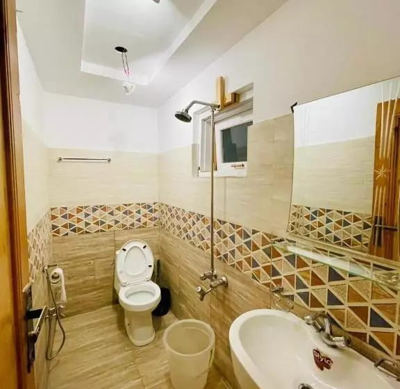 هتل 5star & Restaurant Skardu