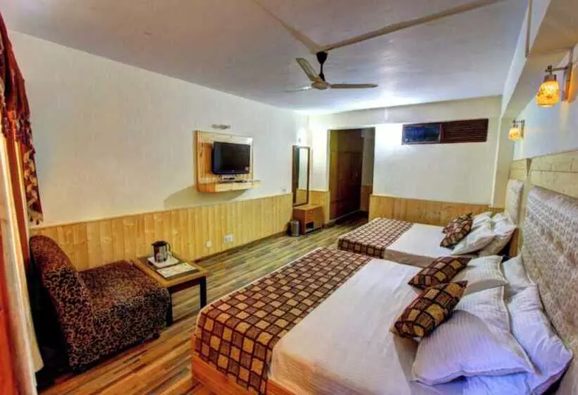 ホテル Goroomgo Highway Inn Manali