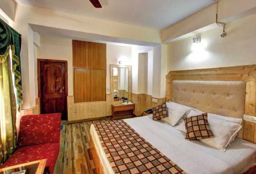 ホテル Goroomgo Highway Inn Manali
