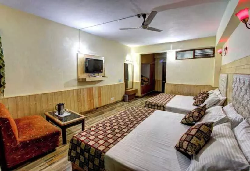 ホテル Goroomgo Highway Inn Manali