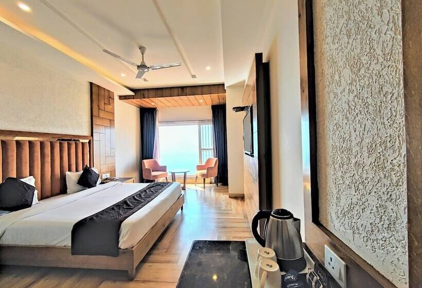 Luxury Inn By Stotrak Hotels