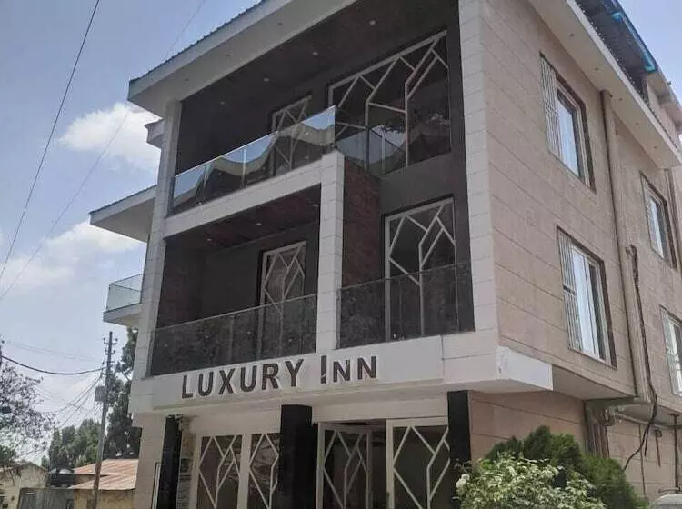 Luxury Inn By Stotrak Hotels