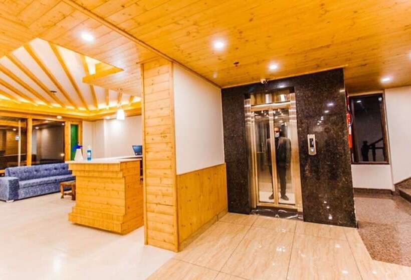 호텔 Misty Mountains Manali