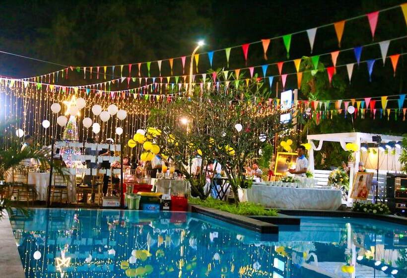 בית מלון כפרי Naiya Sea Resort