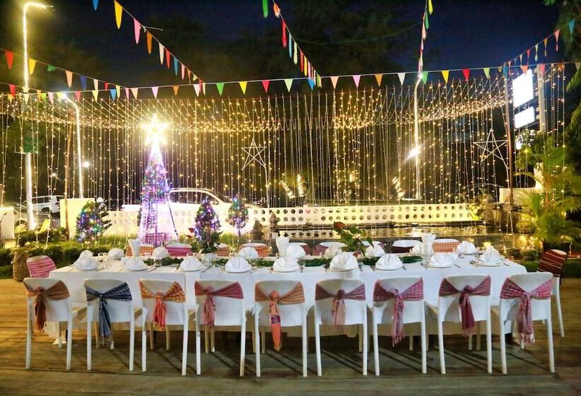 בית מלון כפרי Naiya Sea Resort