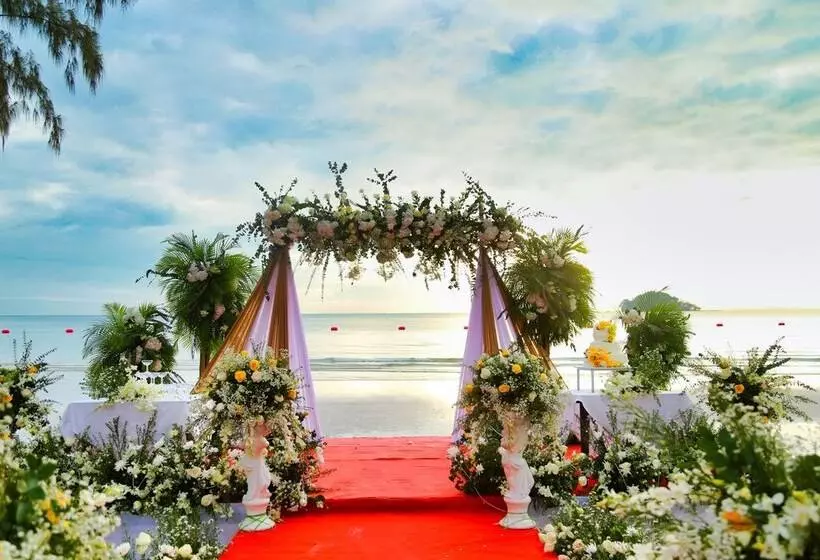 Hotelli Naiya Sea Resort