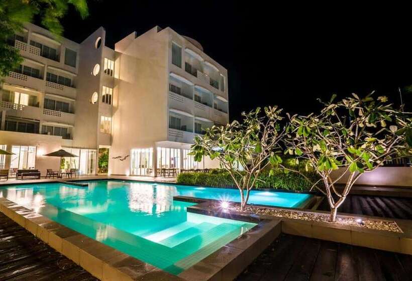 בית מלון כפרי Naiya Sea Resort