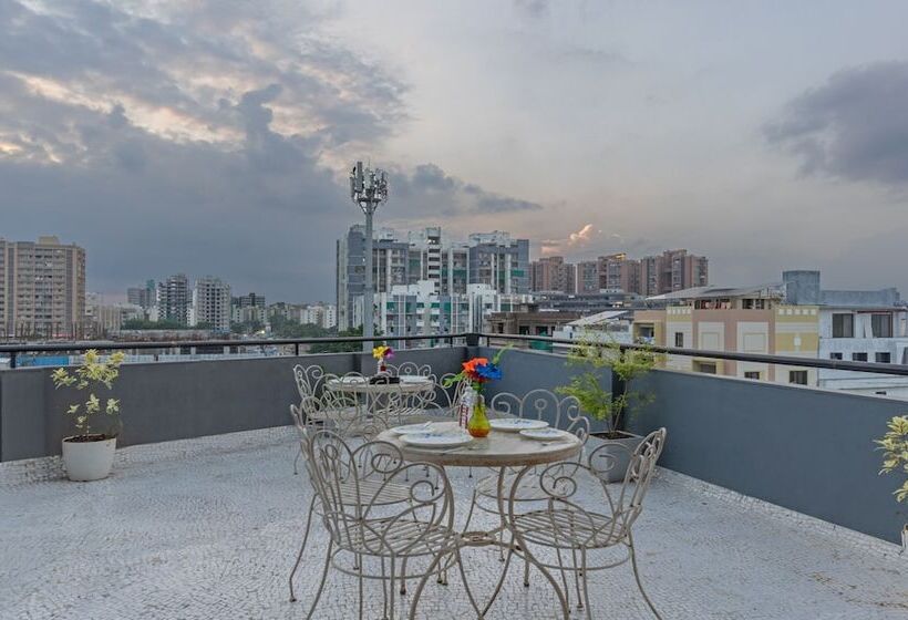 Hotelli Treebo Trend The Square