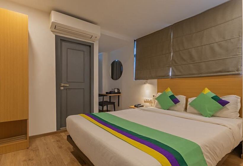 Hotelli Treebo Trend The Square