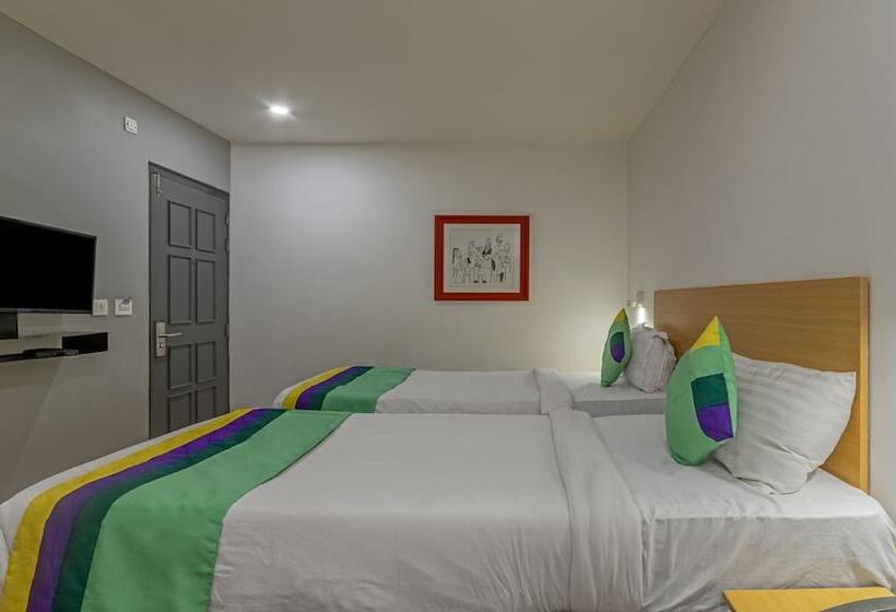 Hotelli Treebo Trend The Square