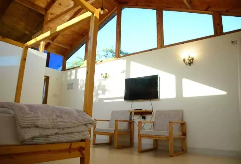 Hotelli Palace Beach Camp