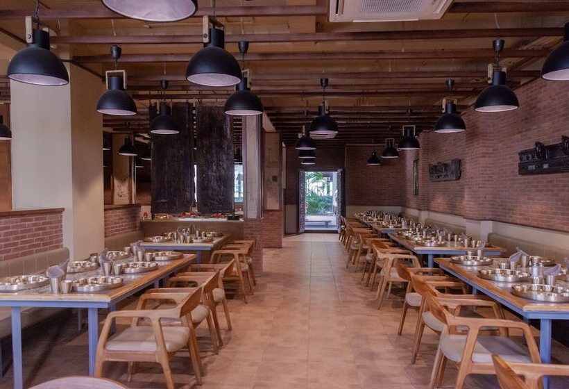 هتل Pathikashram Nilaya