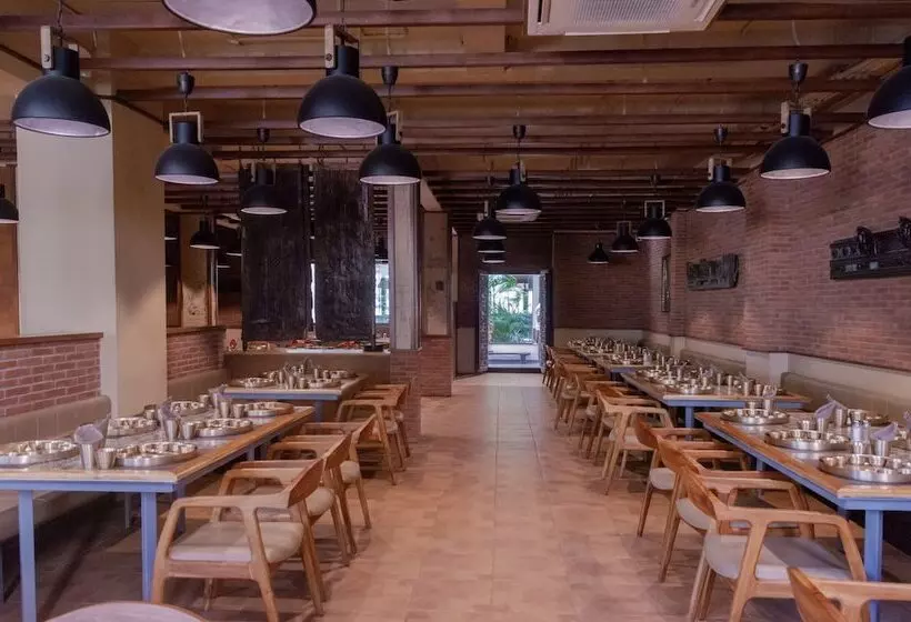 ホテル Pathikashram Nilaya